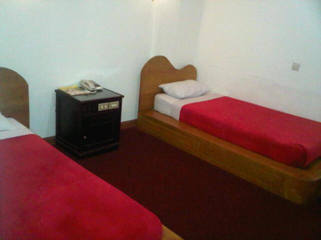 Ambun Suri Hotel Bukittinggi Chambre photo
