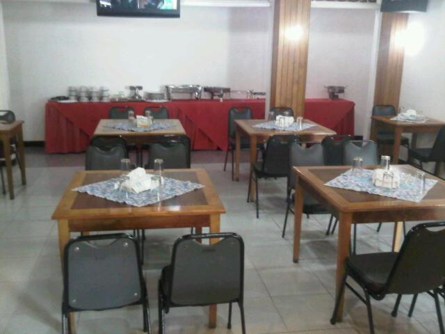 Ambun Suri Hotel Bukittinggi Extérieur photo